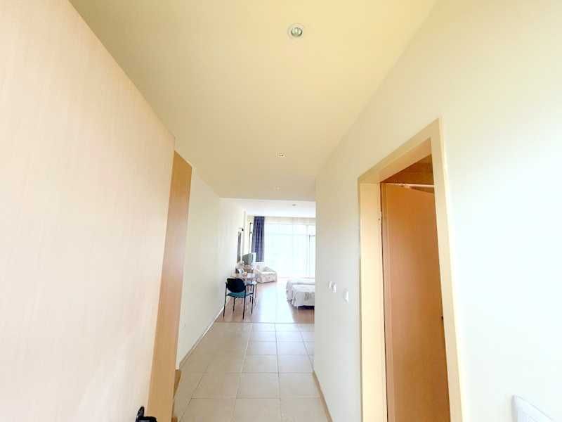 Продава се Ателие в к.к. Слънчев бряг - 56 кв.м за 451 €/кв.м - Снимка #1