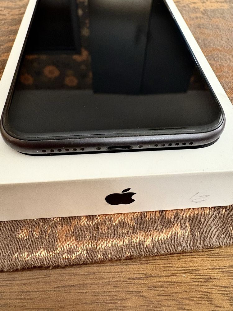 Iphone 11 64GB..