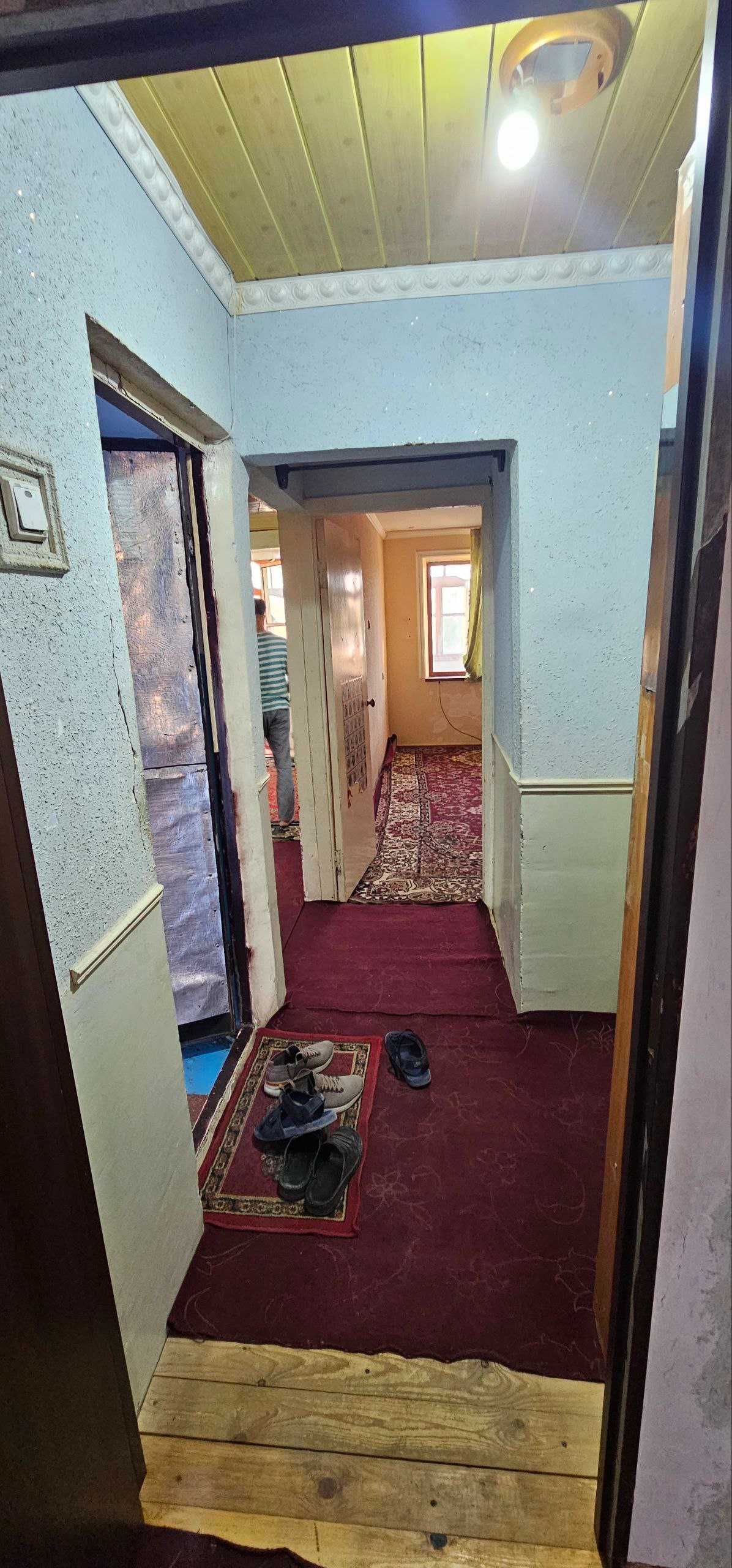 2 хонали квартира 3 каватда барча жихозлари билан сотилади Конечка