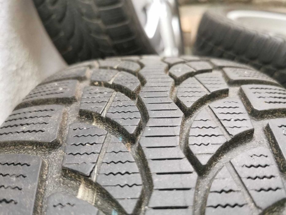 Jante Originale Audi A3  .R 17 .cu anvelope de iarna