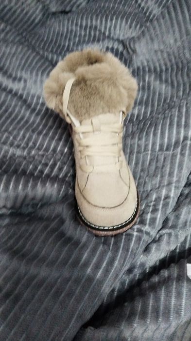 Зимние ботинки женские