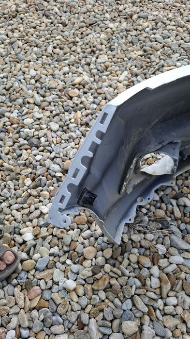 Bara fata dacia logan 3-far stinga,trager,radiatoare