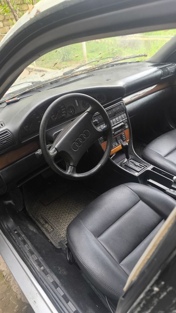 Ауди 100 с4 1992г пробег 315 бензин состояние хорошее