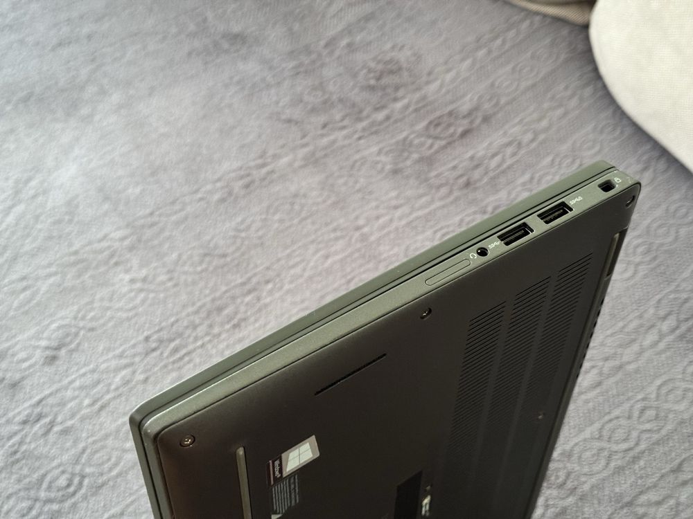 14'FHD IPS/i7-10610u/32GB LPDDR4X/Dell Latitude 7410/512GB SSD