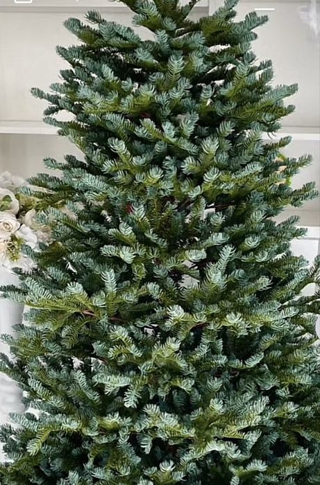 Brad nins Kingston Flocked & Premium Frozen cu aspect inghetat