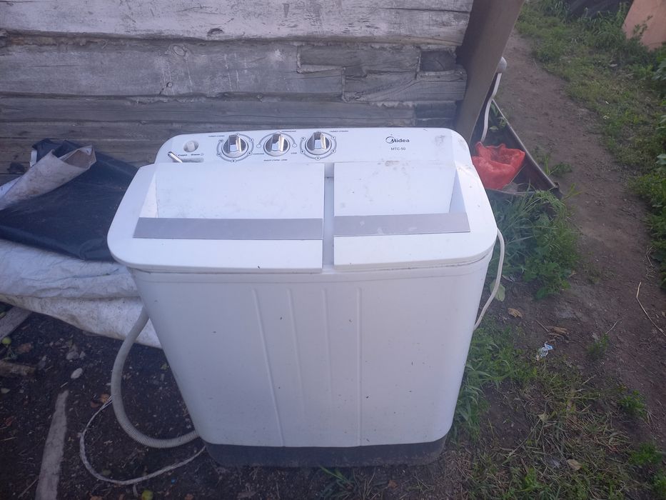 Продам стиральную машину