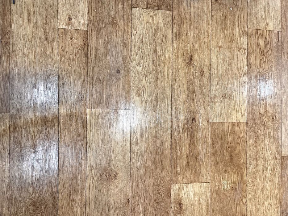 Отдам линолеум.