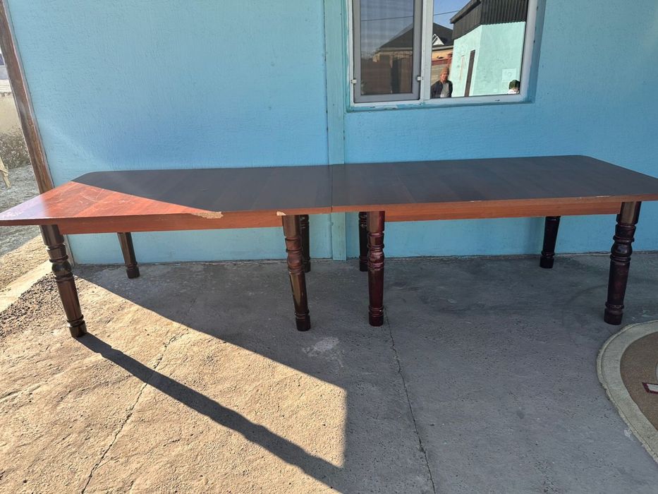 Стол, стулья сатылады