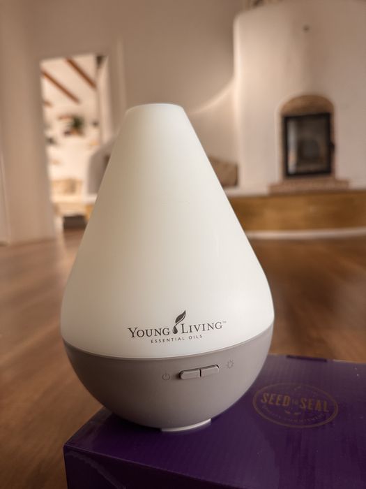 Vand difuzor diffuzer difuzer marca Young Living Dewdrop