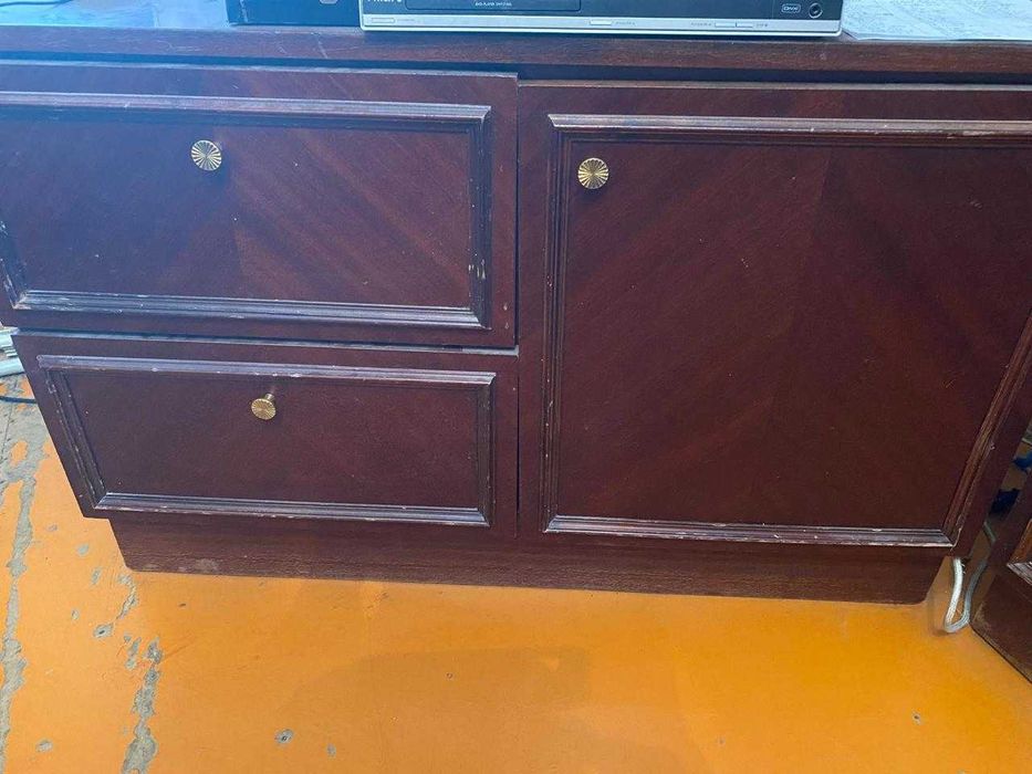 Продам тумбочку б/у Польша