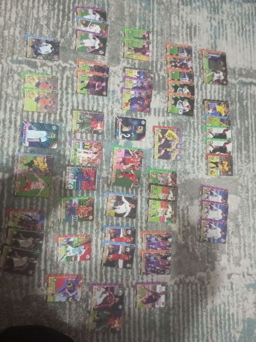 Карточки с футболистами