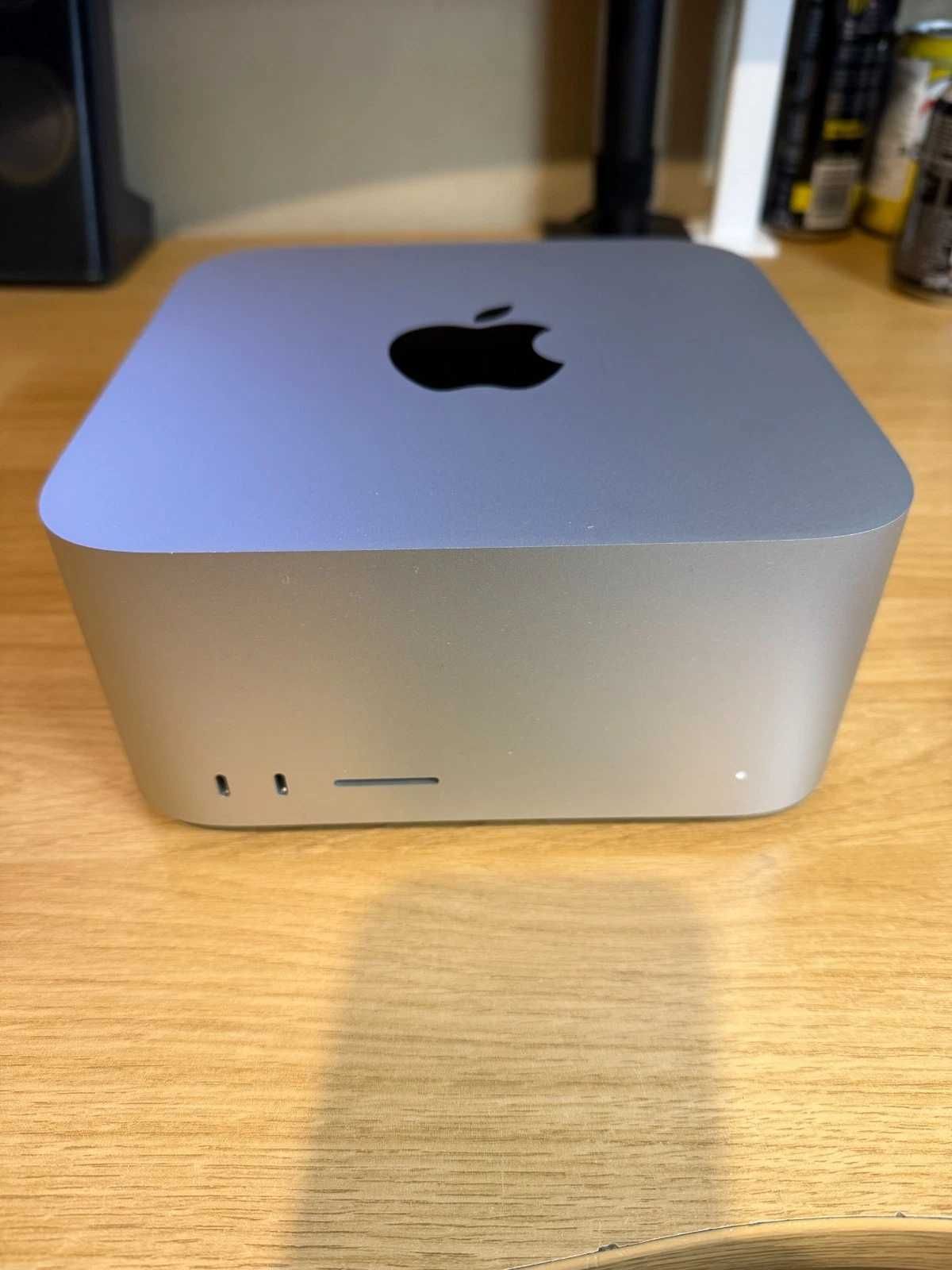 Mac Studio M1 Max перфектен