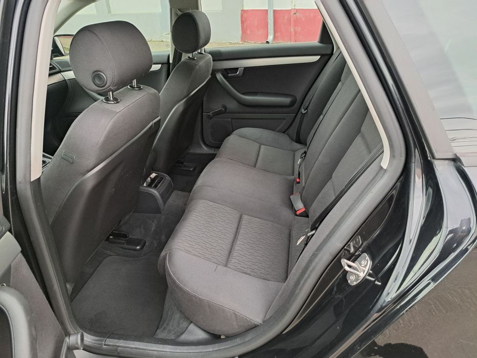 Vând audi a4 b8 2.0tdi 143cp