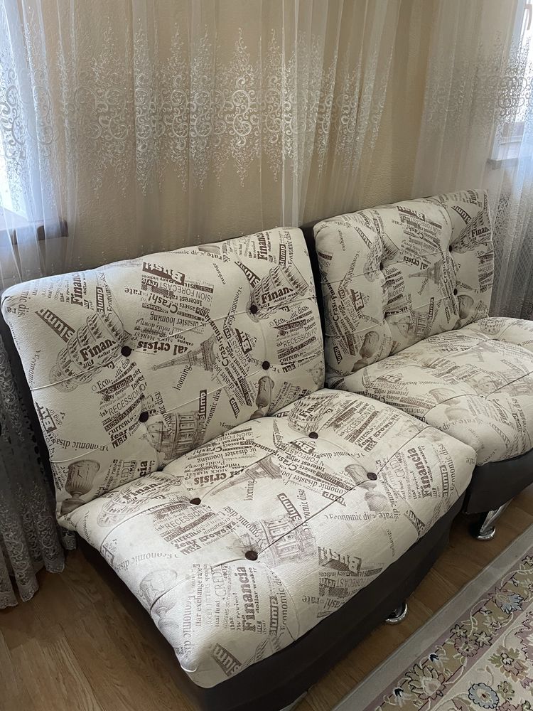 Продам диван и два кресла