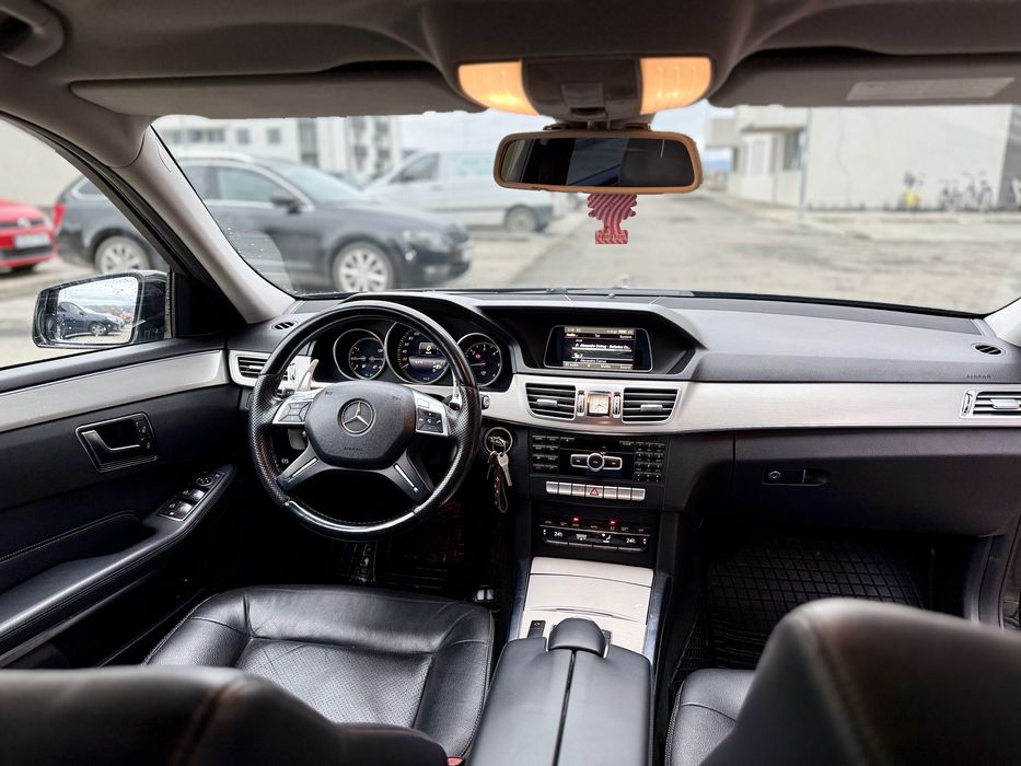 Mercedes E Class E220 CDI 136 cp 2013