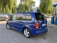 Volkswagen Touran// an 2009// 1.9 TDI