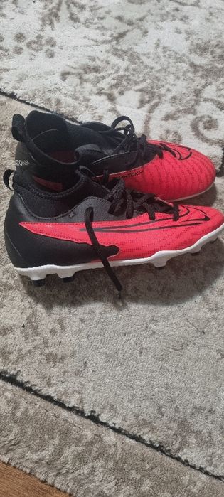 Ghete Nike 36,5 ( 23cm interior )