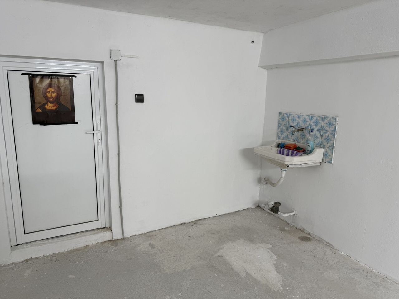 Продава се Гараж / Паркомясто в Плевен, 9-ти квартал - 25 кв.м за 1400 €/кв.м - Снимка #5