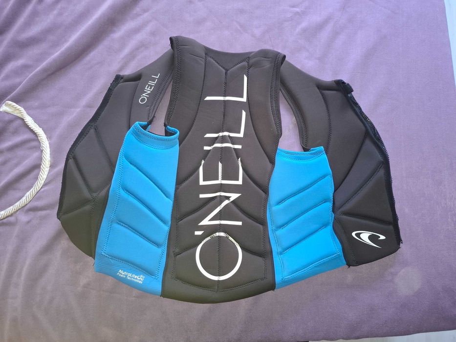 Мъжка неопренова жилетка за водни спортове ONEIll