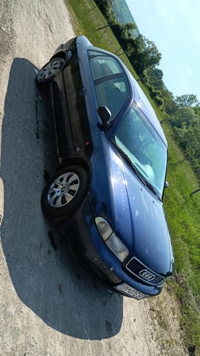 Vând Audi A4 B6 1000€ negociabil