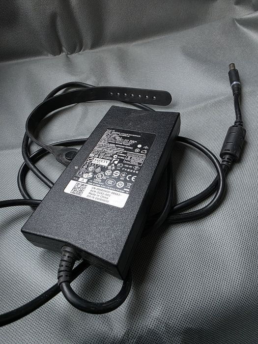 Docking station Dell TB16 cu încărcător 130w original