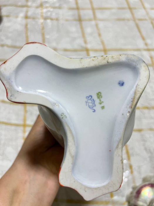 Продам  два графина