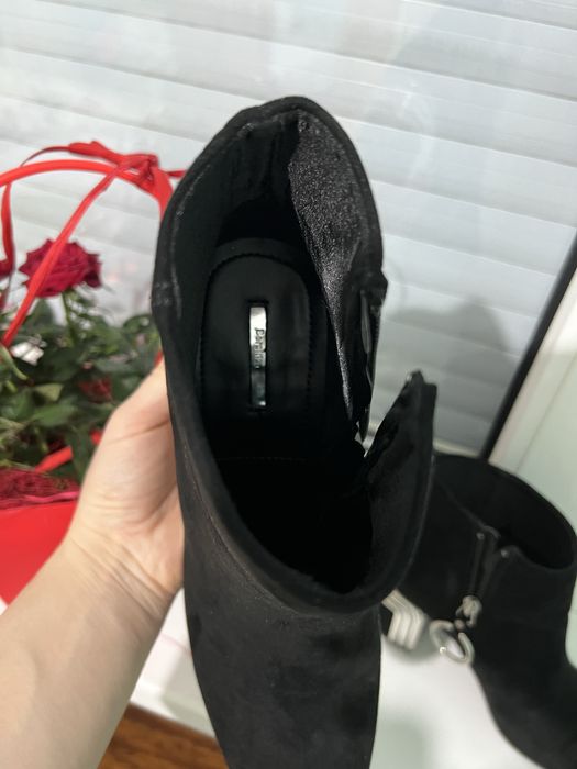 Страхотни дамски боти с дебел ток