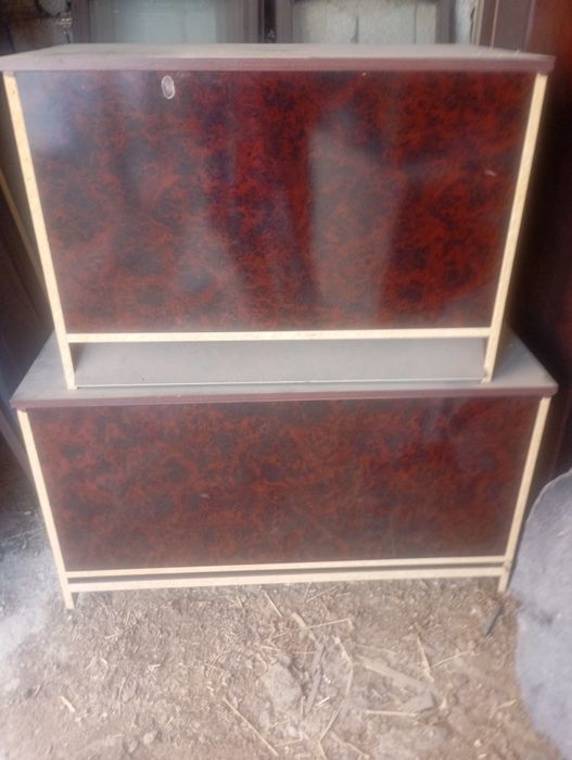 Сандик, 2 та она- бола срочна сотилади.