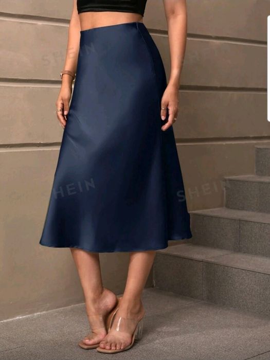 Fusta NOUA din satin bleumarin, M