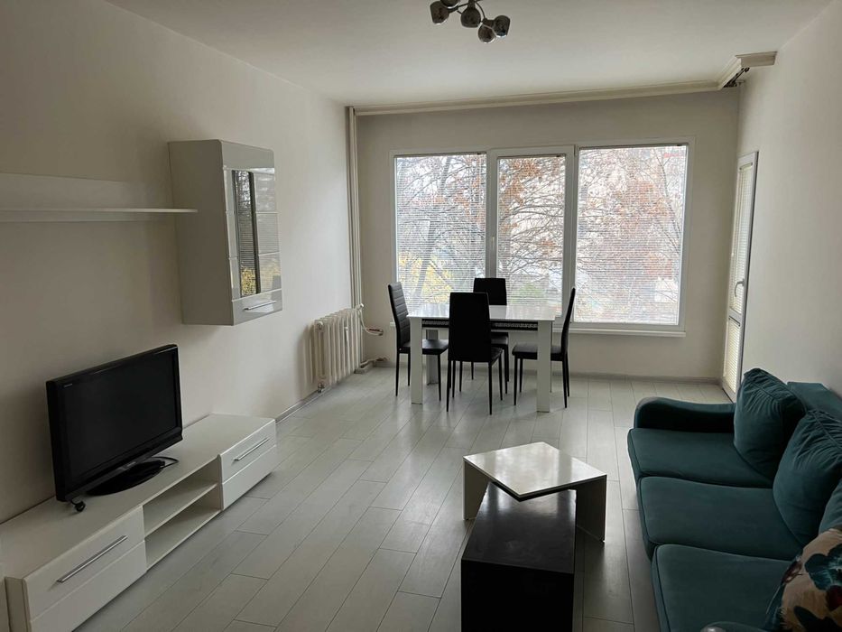 Тристаен апартамент