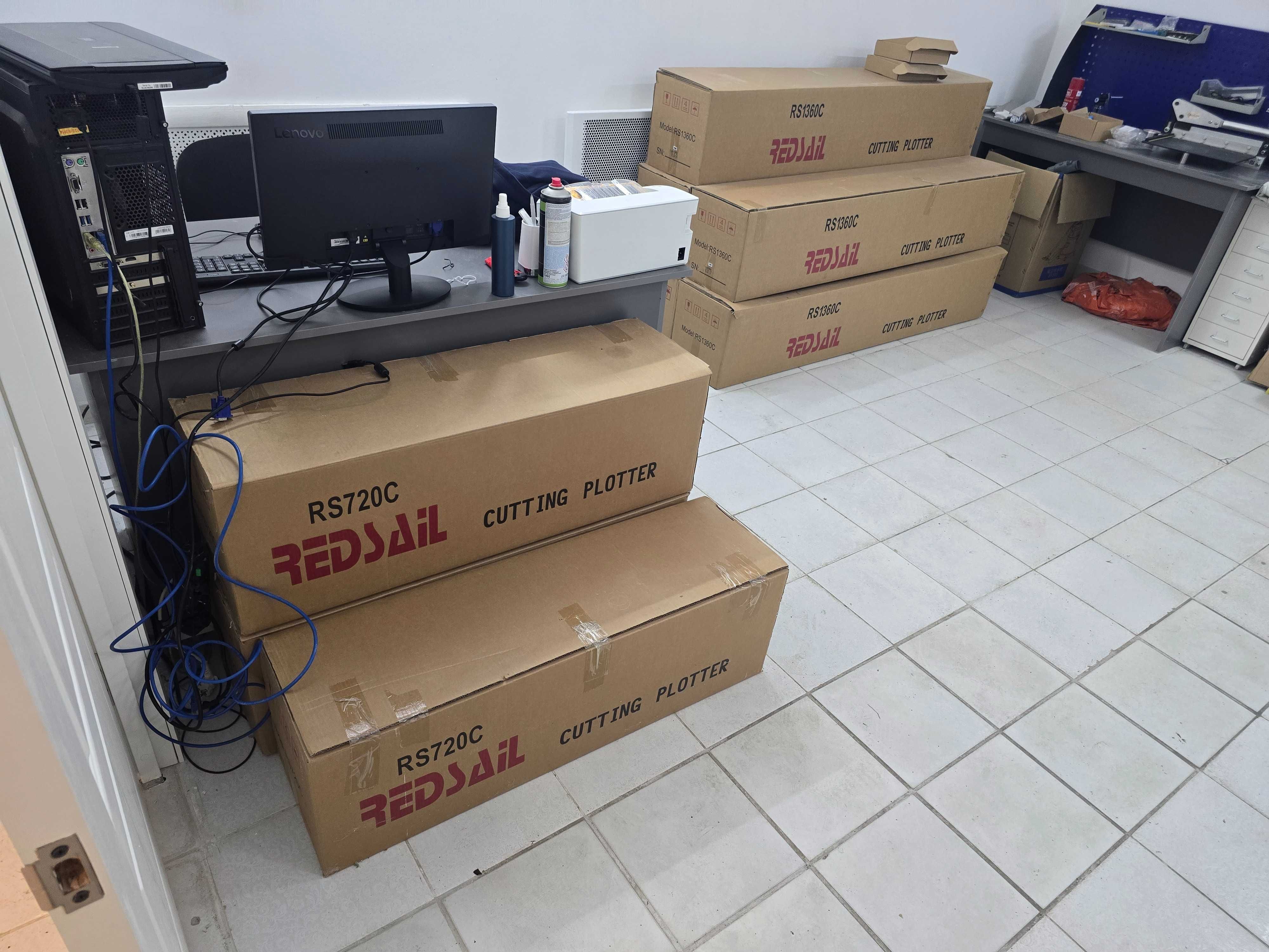 Режущие плоттеры Redsail RS720C и RS1360C новые