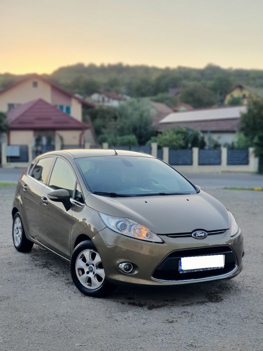 Ford Fiesta    .