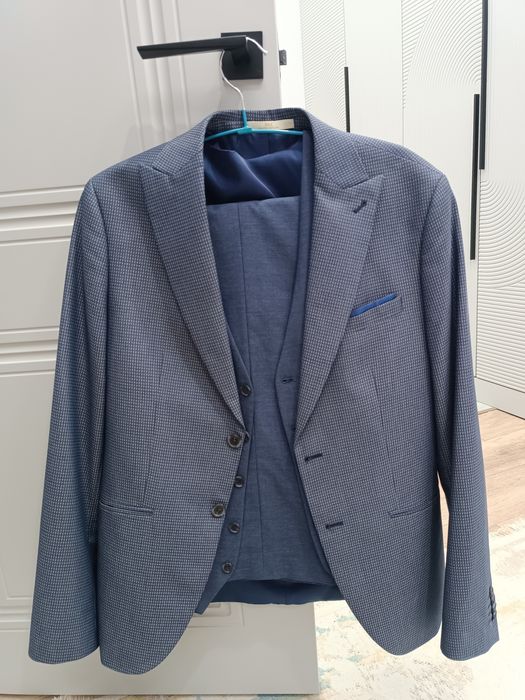 Тройка костюм мужской