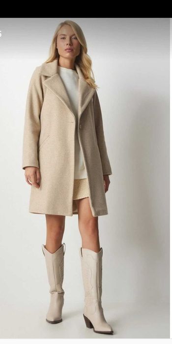 Vand haina din stofa bej, masuea 38, noua