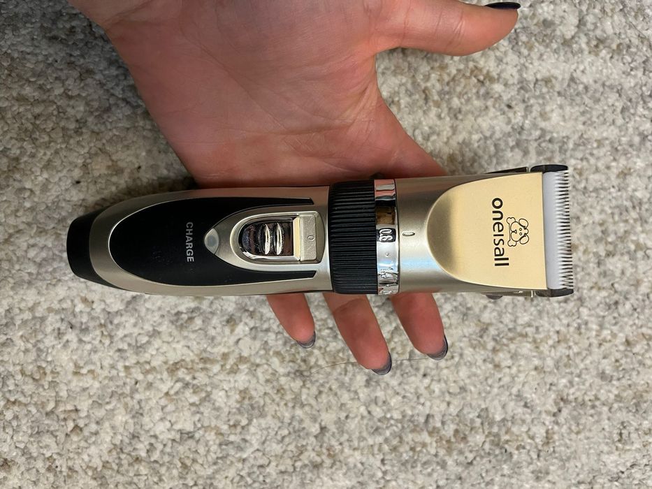 Професионална машинка за подстригване на кучета и котки Oneisall