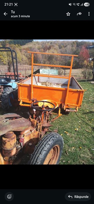 Tractoras 4x4 cu remorca si balotiera + remorcă basculabila cu o axa