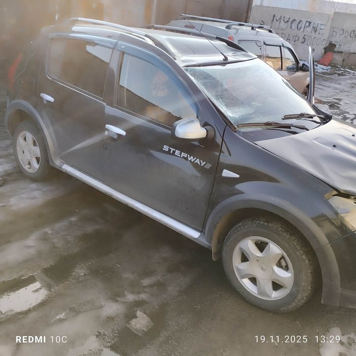 Рено Сандеро степвей