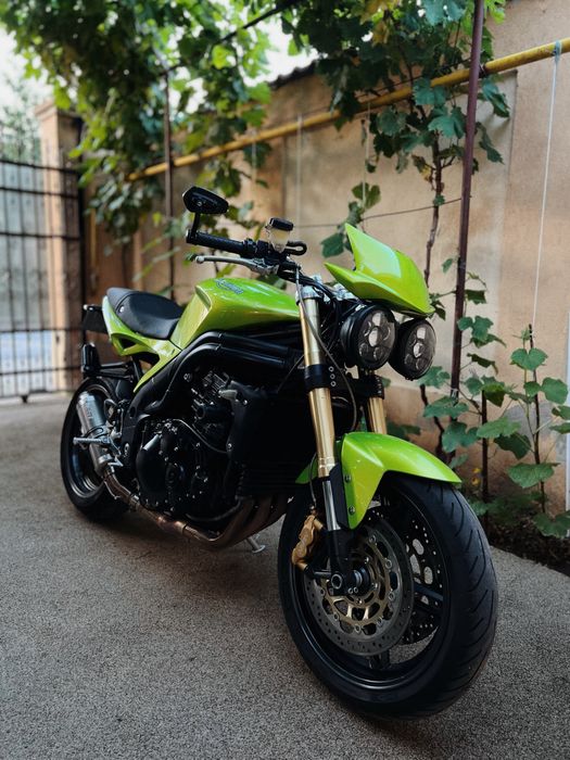 Triumph Speed Triple 1050