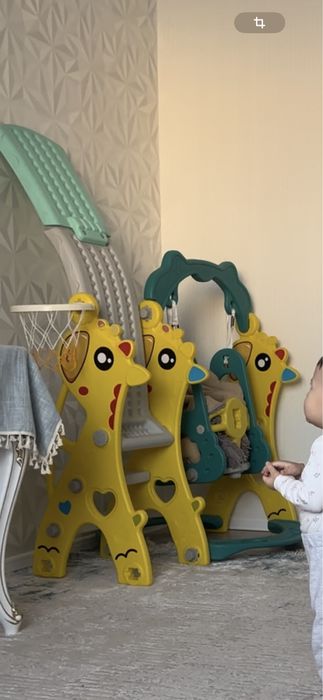 Продам дескую горку  с качелей и баскетбольной сеткой