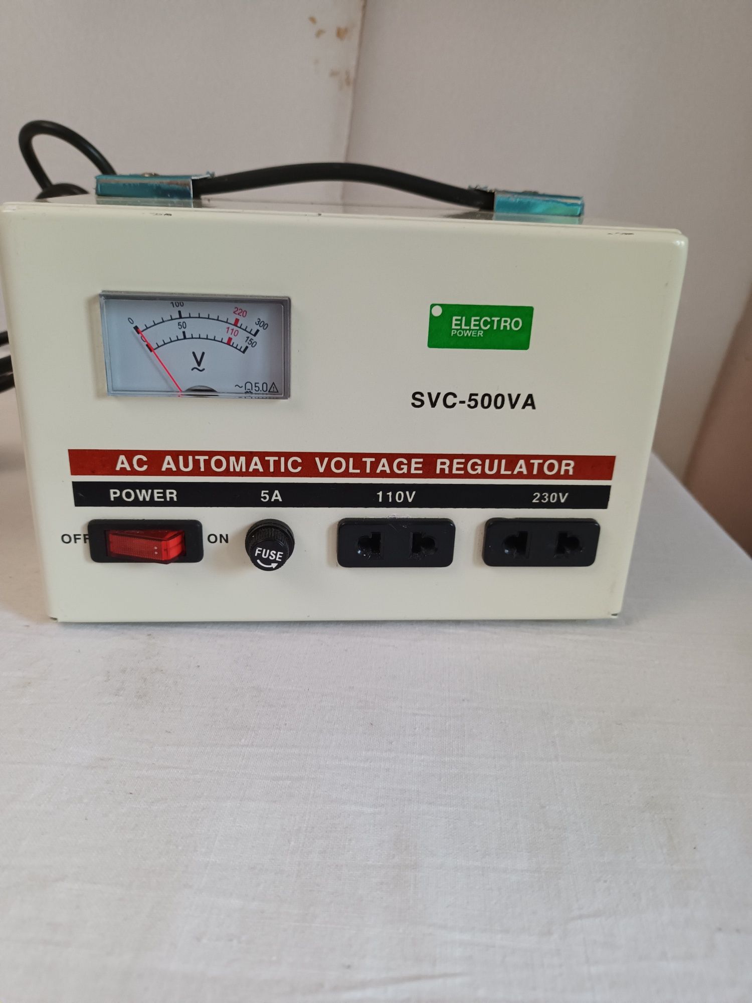 Regulator automat de tensiune tip SVC-500VA