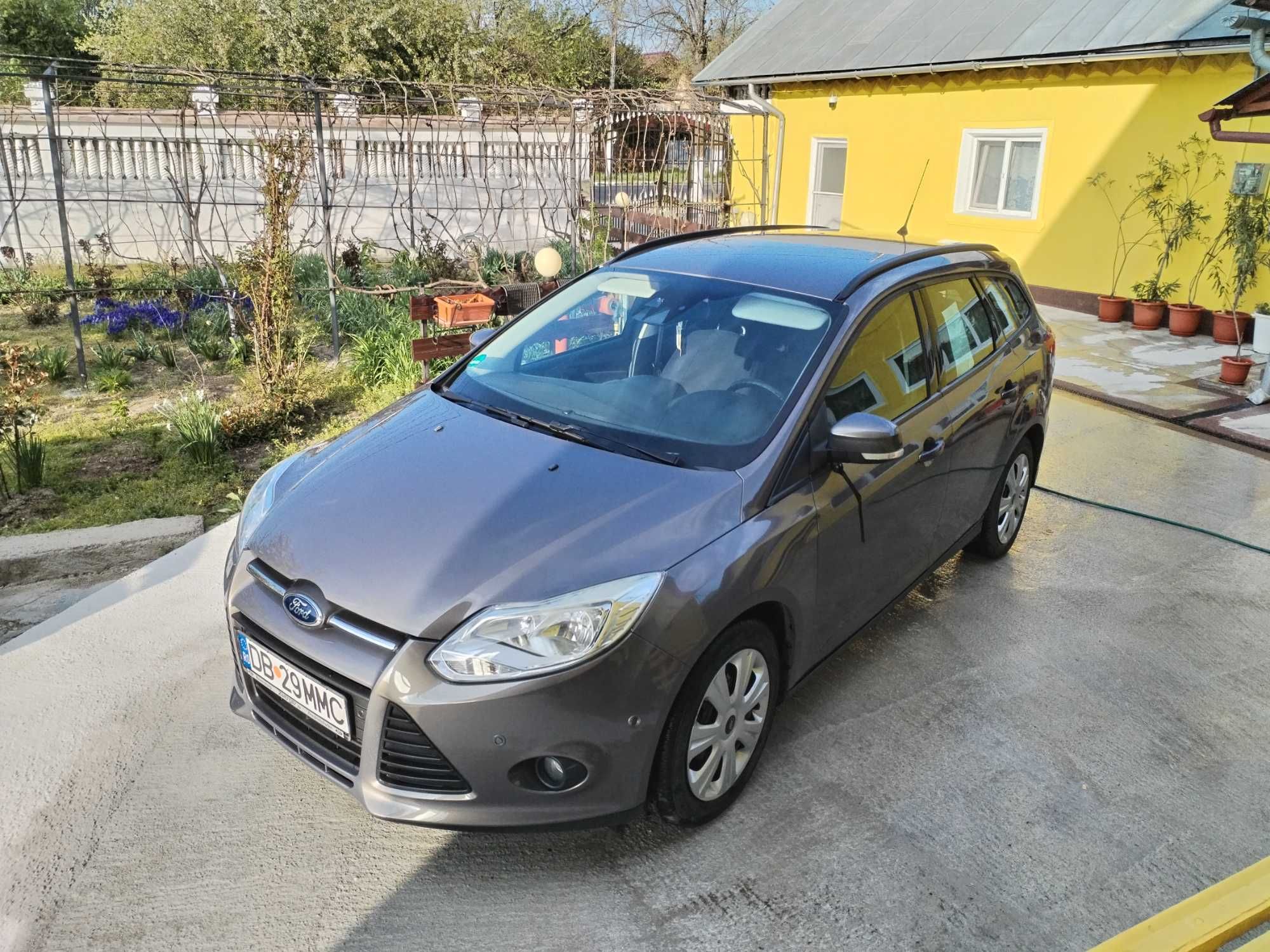Ford focus 3, foarte bine întreținută, full dotări