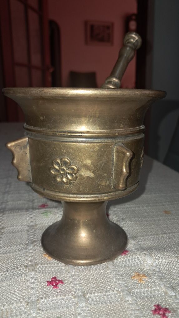 MOJAR deosebit ,  din bronz cu pistil