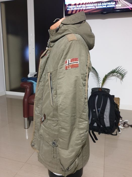 Vand haina NAPAPIJRI marimea M