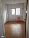 3 camere decomandate, et.1, 71mp, 2 bai, Basarabia- Chisinau