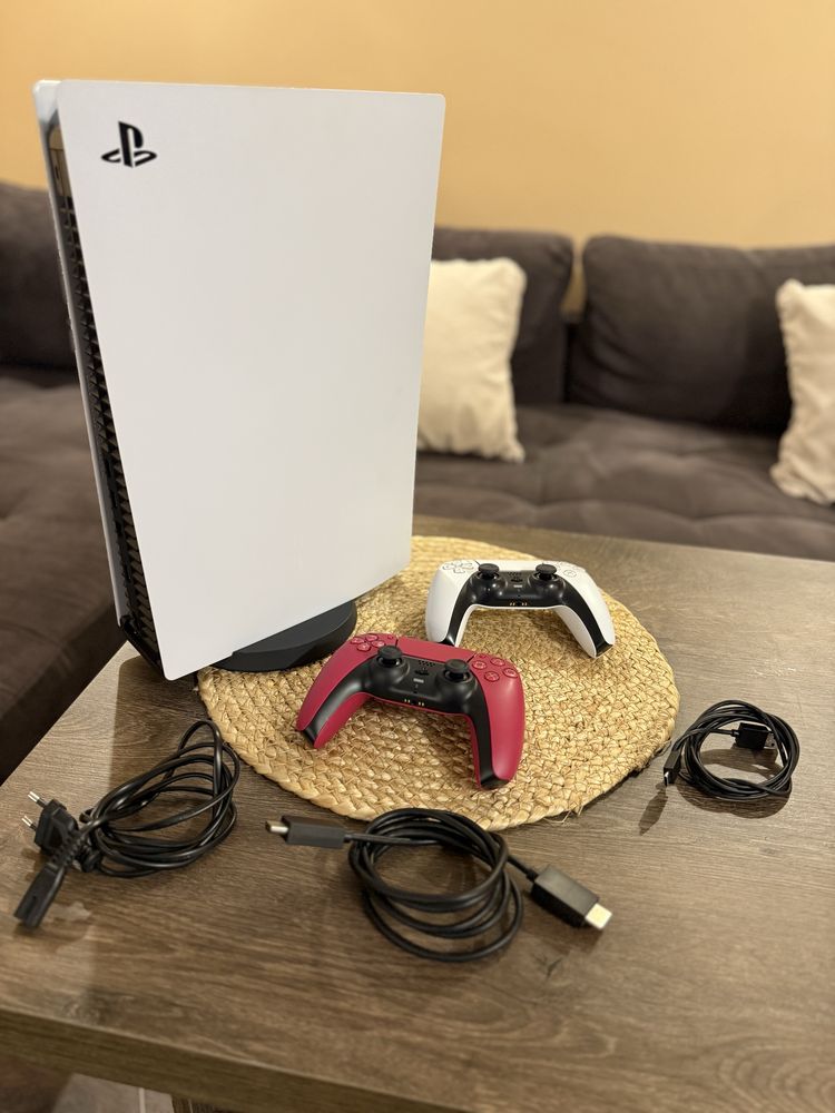 Playstation 5 Digital 1TB 2 джойстика