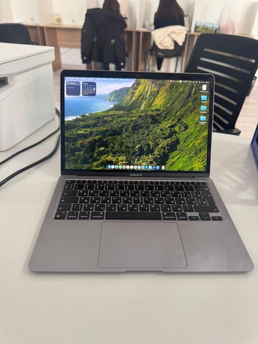 Macbook air m1 8 Гб озу в хорошем состояний