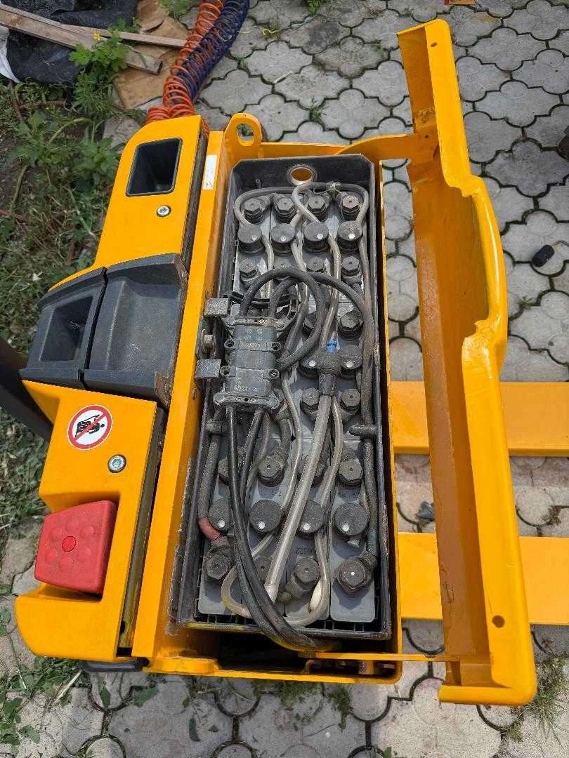 Vand transpalet electric Jungheinrich EJE 118 reconditionat complet