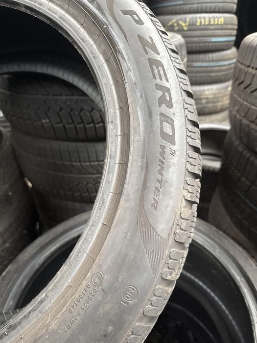 Anvelope de iarna 235/50 R19