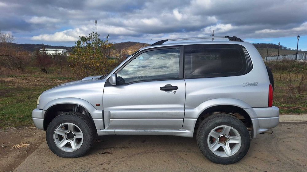 Suzuki Grand Vitara 4x4 ITP valabil pana in octombrie 2026