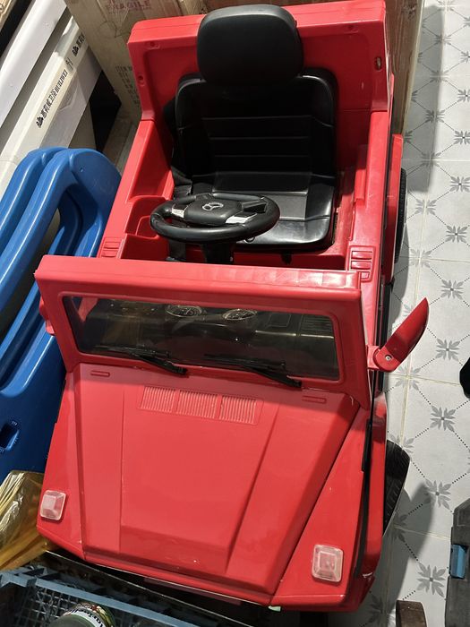 Детская машина электрическая